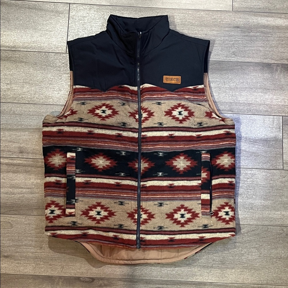 Cinch REVESIBLE Southwestern Patterned Vest with Black and Red